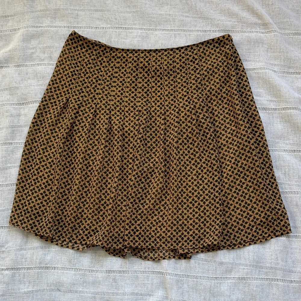 LOFT Tan and Black Geometric A-Line Pleated Skirt - Picture 8 of 12